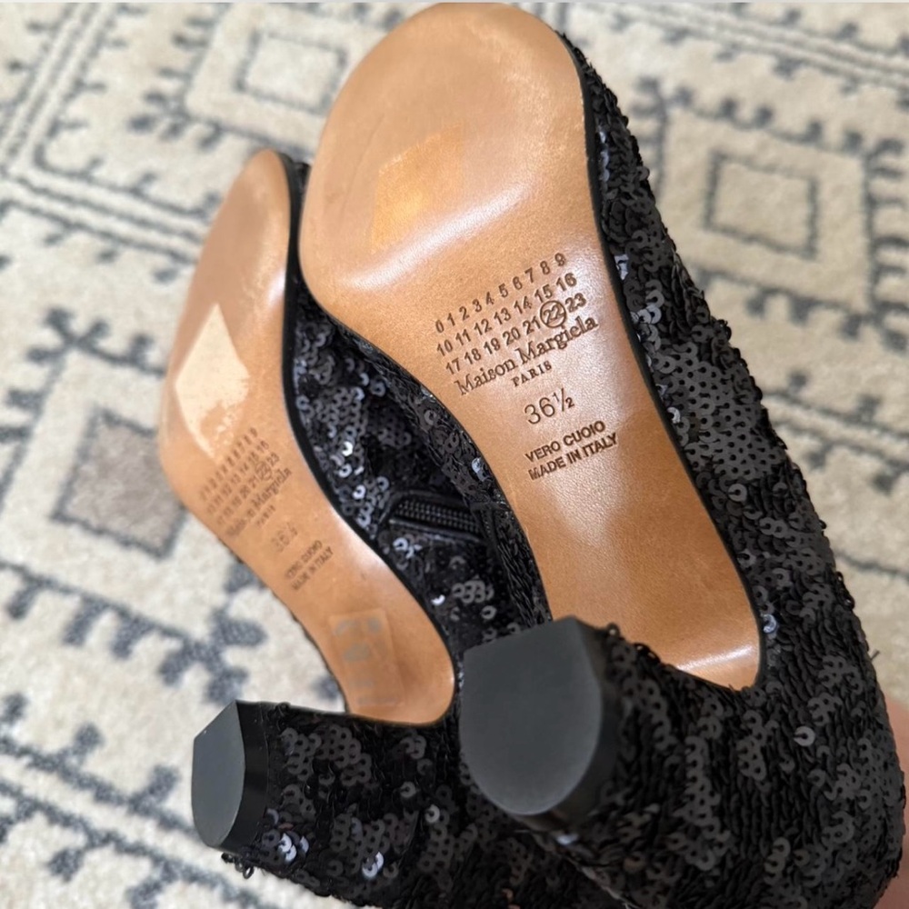 Maison Martin Margiela Black Sequin Ankle Boots - Picture 5 of 5